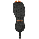 KORKERS OmniTrax v3.0 Kling-On Sticky Black/Orange Rubber Sole (FA3030) - Korkers