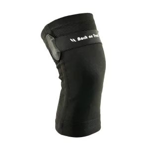 BACK ON TRACK Black Knee Brace With Strap (111000)