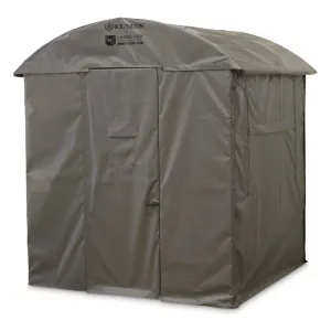 Bolderton Hunting Blind by Landmark
