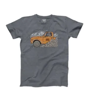 CATCHIN DEERS Doggin Tee