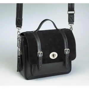 GUN TOTE'N MAMAS School Girl Black 11"