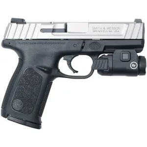 SMITH & WESSON SD9 VE 16+1 w/ Crimson Trace Tactical Light