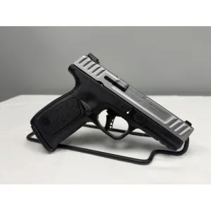 Smith & Wesson SD9 2.0 9mm 4" Two-Tone