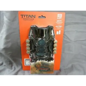 WILDGAME INNOVATIONS TITAN 8MP LIGHTSOUT W/ SD CARD + BATTERIES