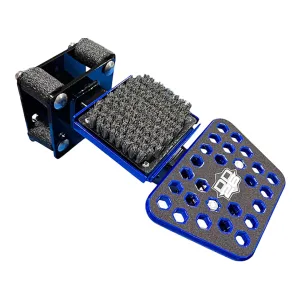 DD26 Fishing Access Step With Mean Clean Kick Brush XL Blue