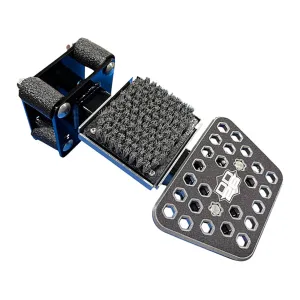 DD26 Fishing Access Step With Mean Clean Kick Brush XL Silver