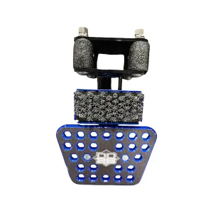 DD26 Fishing Access Step With Mean Clean Kick Brush Standard Blue